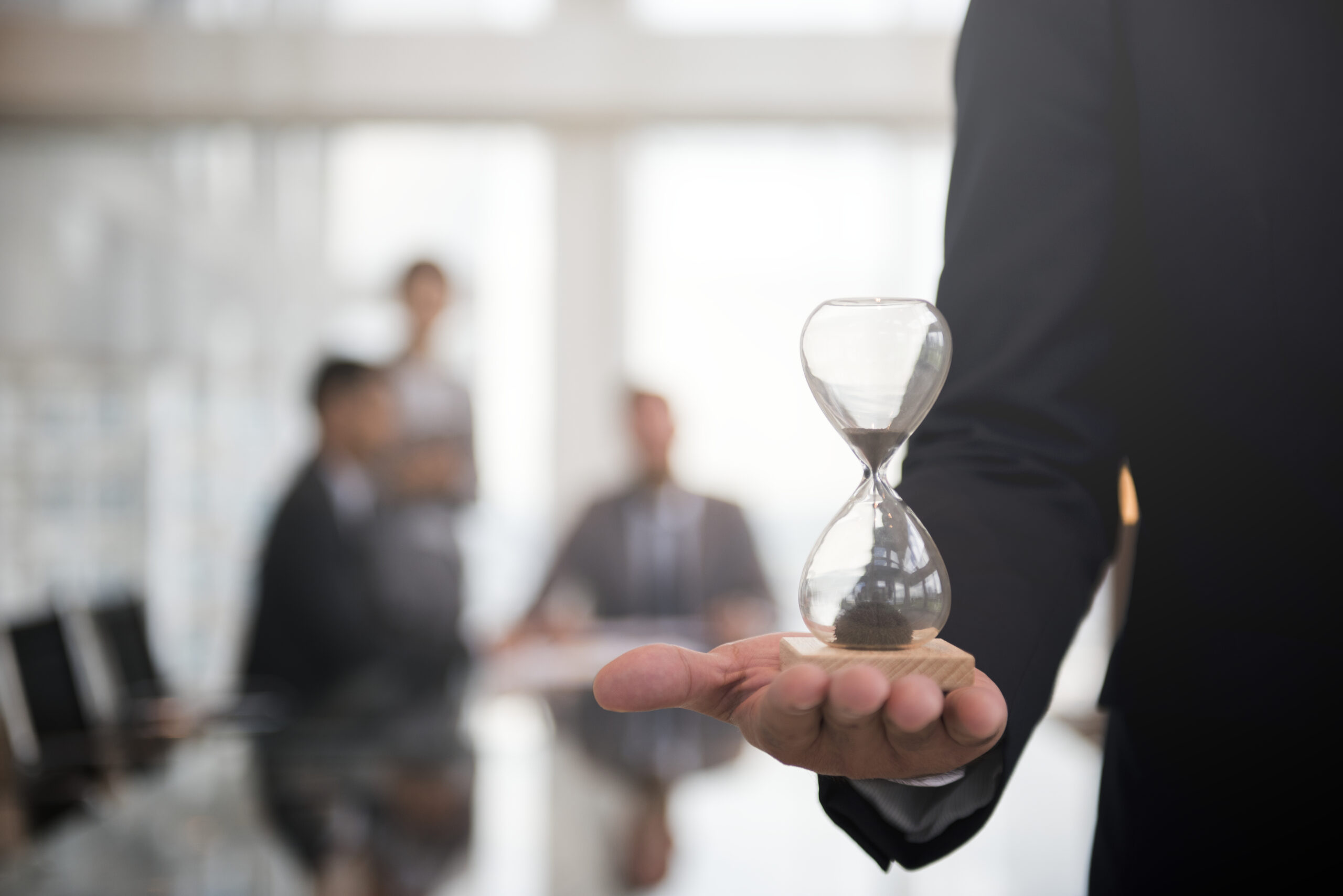 O que advogados e gestores jurídicos podem fazer para economizar tempo no dia a dia